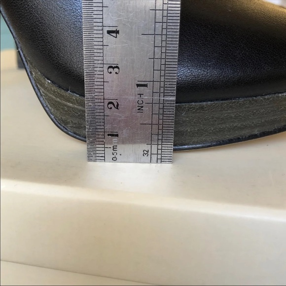 NIB COACH LEATHER HEELS - Picture 6 of 6
